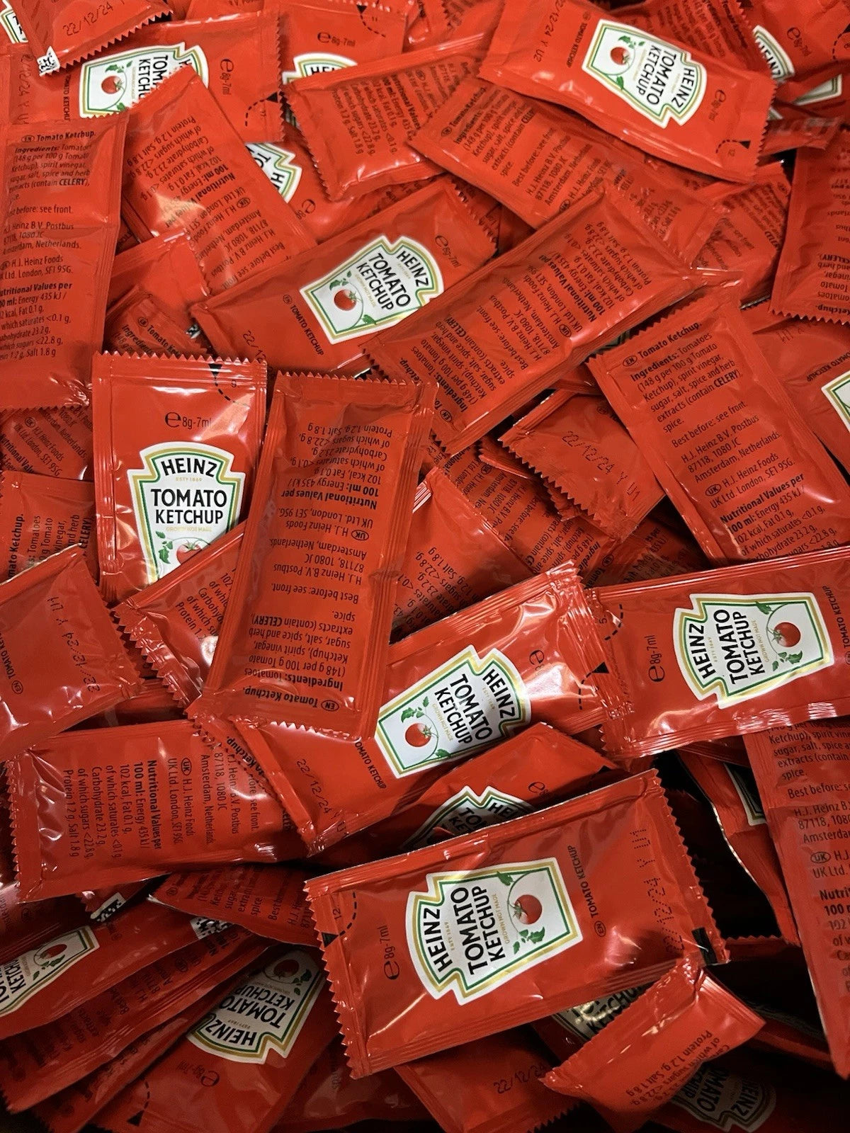 HEINZ TOMATO KETCHUP Sachets 1100 x 10g  Single Portion Best Before 04/25